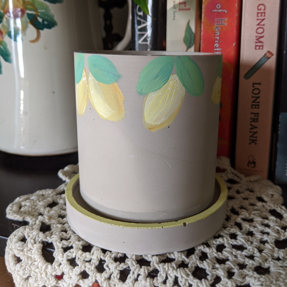 Handmade Planter (Round) - Picture 13 of 13